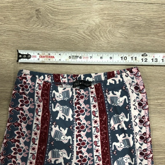 Derek Heart Womens Sueded FEEL Floral Elephant Bell Bottom Leggings Pants Size M - Picture 3 of 5